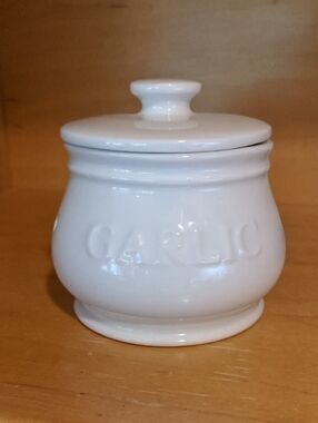 Everyday Garlic Keeper Porcelain Jar & Lid Everyday Bistro White Rare HTF